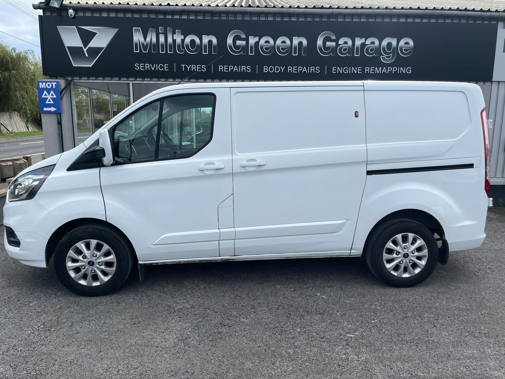 Ford Transit Custom - image 3